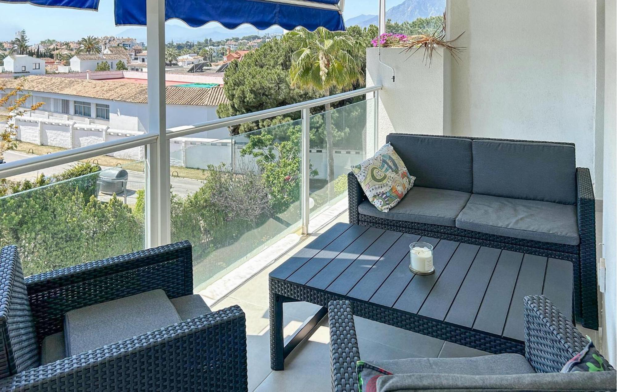 Apartment In With House Sea View
